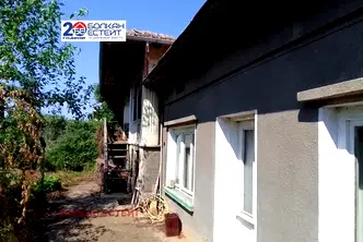Къща във Велико Търново, с. Стефан Стамболово