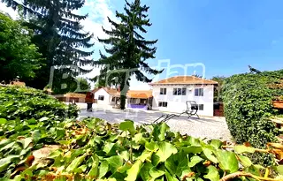 Къща във Велико Търново, с. Стефан Стамболово