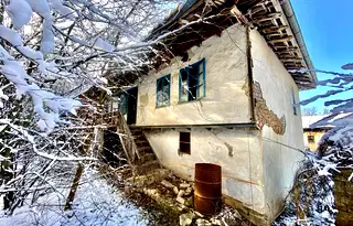 Къща във Велико Търново, с. Стефан Стамболово