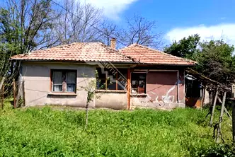 Къща във Велико Търново, с. Стрелец