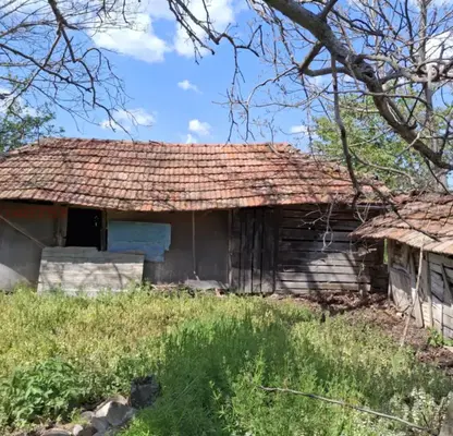 Photo 2 — 5-room house in s. Strelets, Veliko Tarnovo region with large yard
