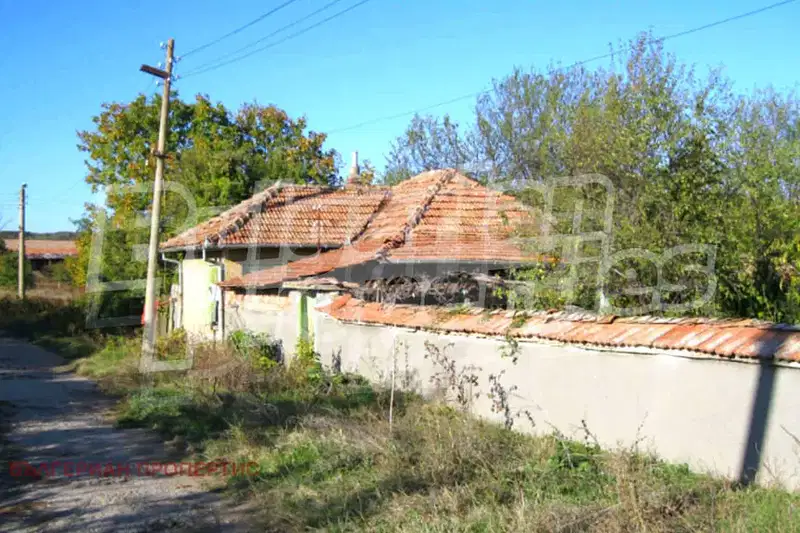 Къща във Велико Търново, с. Сушица