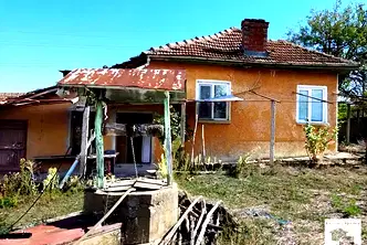 Къща във Велико Търново, с. Сушица