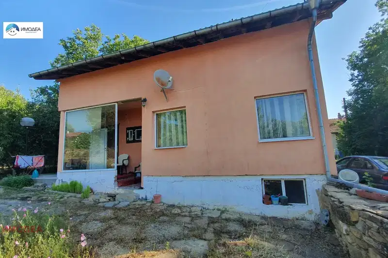 House in Oblast Veliko Tyrnovo, Vetrinci