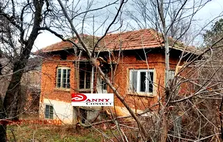 Къща във Велико Търново, с. Вишов