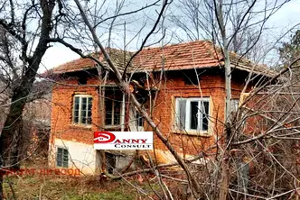 Къща във Велико Търново, с. Вишов