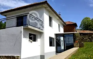 Къща във Велико Търново, с. Вишов