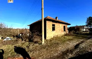 Къща във Велико Търново, с. Владислав