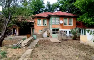 Къща във Велико Търново, с. Водолей