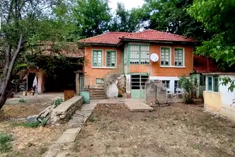 Къща във Велико Търново, с. Водолей