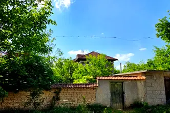 Къща във Велико Търново, с. Водолей