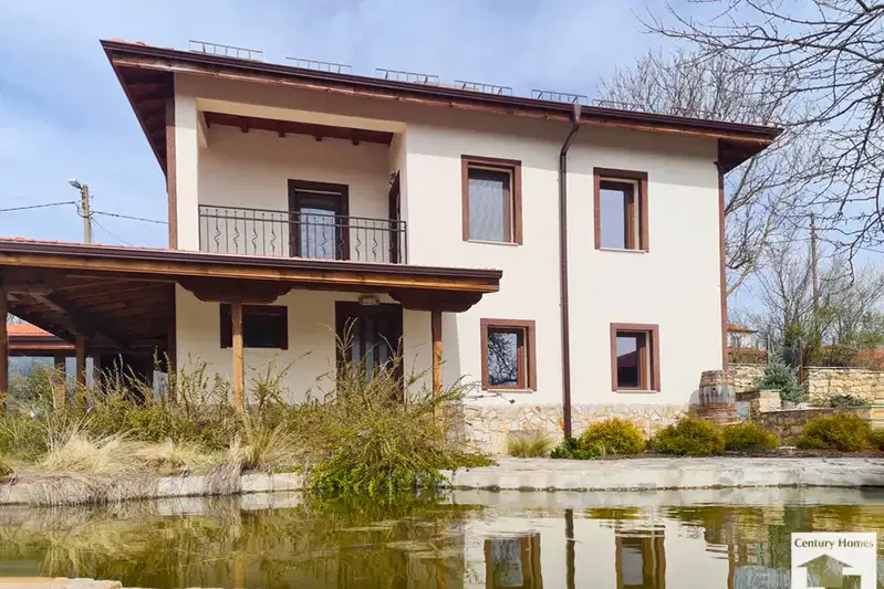 House in Oblast Veliko Tyrnovo, Voineja
