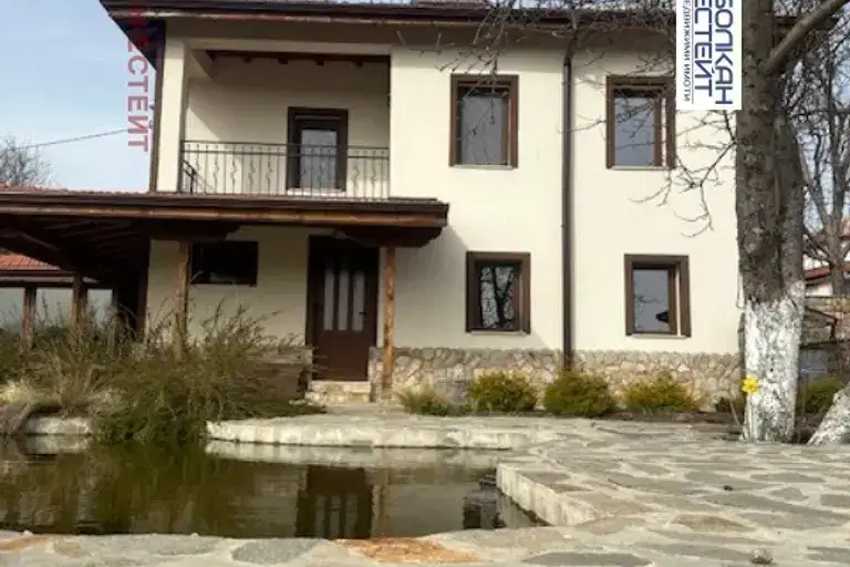 House in Oblast Veliko Tyrnovo, Voineja