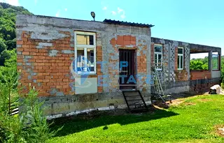 Къща във Велико Търново, с. Войнежа