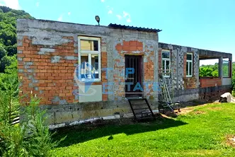 Къща във Велико Търново, с. Войнежа