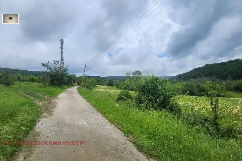 House in Oblast Veliko Tyrnovo, Voineja
