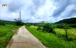 Къща във Велико Търново, с. Войнежа