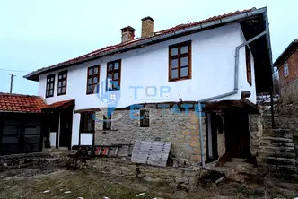 Къща във Велико Търново, с. Вонеща вода