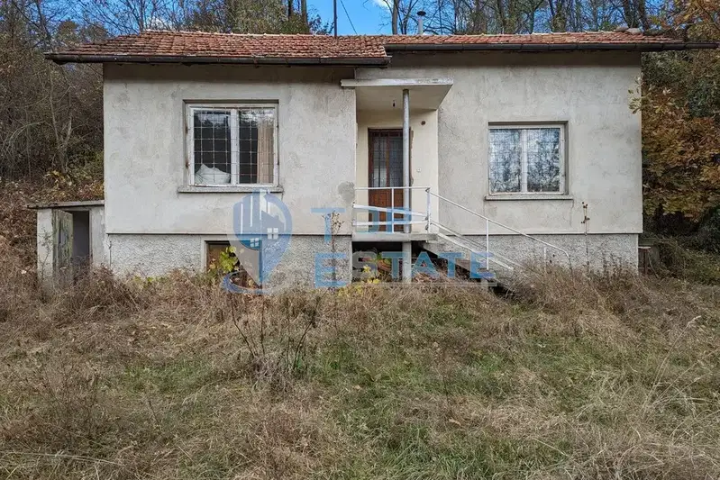 Къща във Велико Търново, с. Вонеща вода