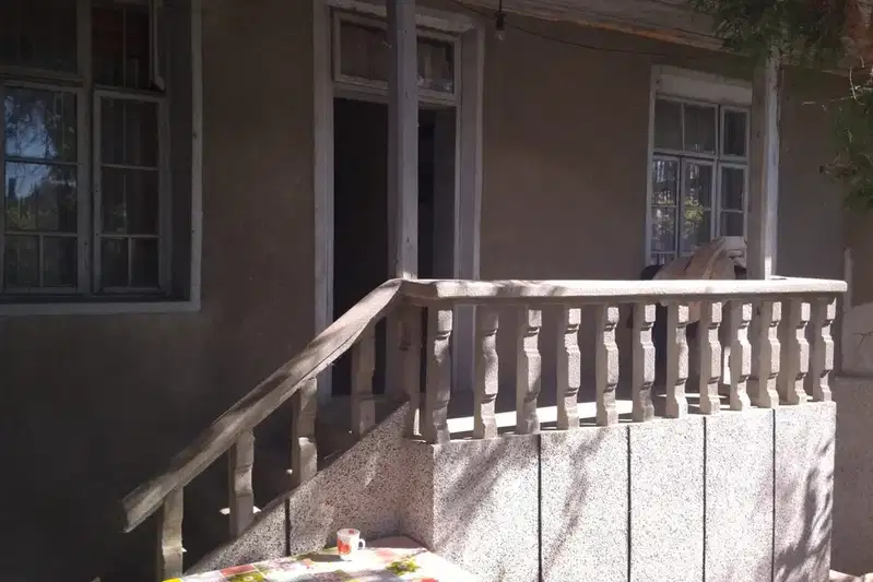 House in Oblast Veliko Tyrnovo, Vyrbica