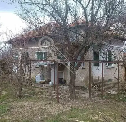 Снимка 2 — Къща във Велико Търново, с. Върбица