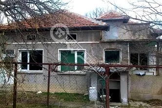 Къща във Велико Търново, с. Върбица