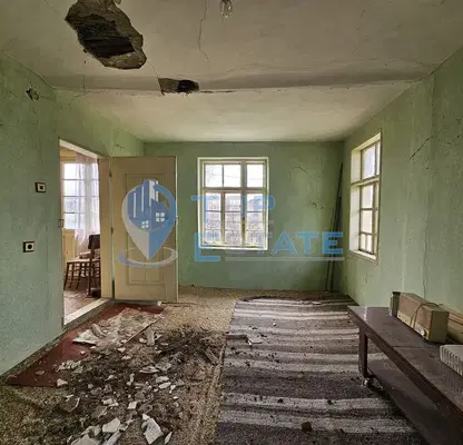 Photo 3 — House in Veliko Tyrnovo, Vyrbica