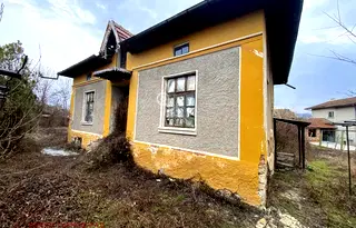 Къща във Велико Търново, с. Върбица