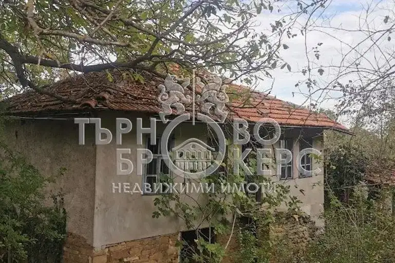 Къща във Велико Търново, с. Ялово