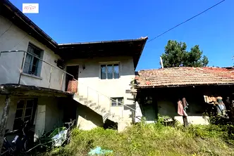 Къща във Велико Търново, с. Ялово