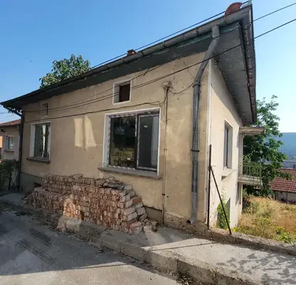 Снимка 4 — Къща с 4 стаи в Белоградчик с двор и близост до Калето