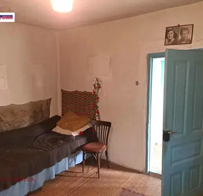 Photo 5 — House with 3 rooms in Chichil village, Vidin region with yard
