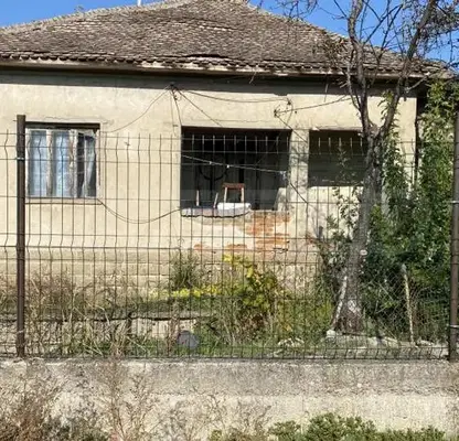 Снимка 2 — Къща във Видин, с. Гомотарци