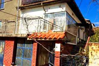 Къща във Враца, Мездра
