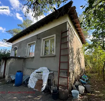 Снимка 2 — Къща с двор в с. Алтимир, област Враца