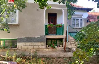 Къща във Враца, с. Добролево