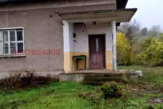 Къща във Враца, с. Долни Вадин