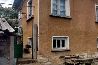 Къща във Враца, с. Галатин