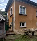 Къща във Враца, с. Галатин