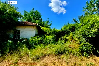 Къща във Враца, с. Горно Пещене