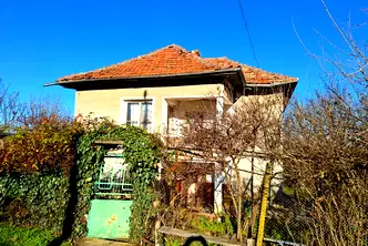 Къща във Враца, с. Горно Пещене