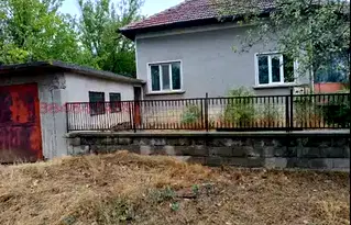 Къща във Враца, с. Хайредин