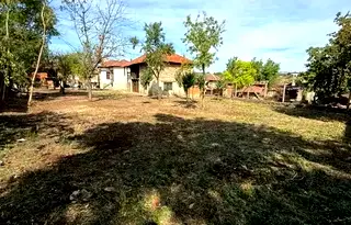 Къща във Враца, с. Камено поле