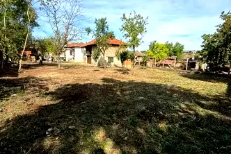 Къща във Враца, с. Камено поле