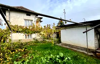 Къща във Враца, с. Краводер