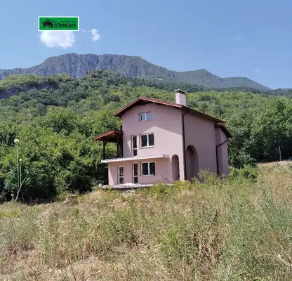 Снимка 5 — Къща във Враца, с. Лютиброд