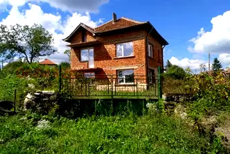 Къща във Враца, с. Мраморен