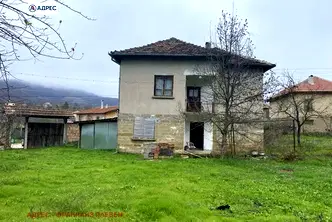 Къща във Враца, с. Ослен Криводол