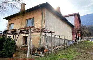 Къща във Враца, с. Паволче