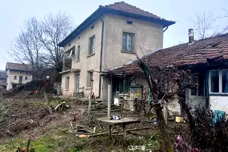 Къща във Враца, с. Старо село